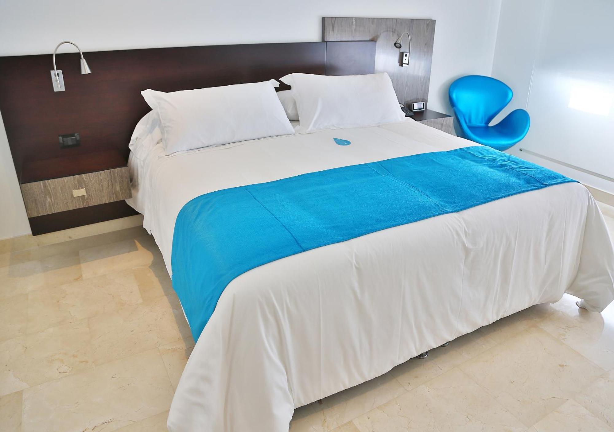 Deluxe Double Room,1457013643:JPEG